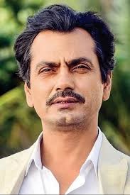 nawazuddin siddiqui height in feet