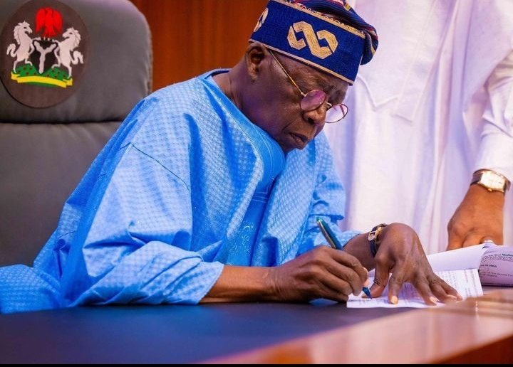 President Tinubu signs Nigeria Data Protection Bill, 2023 into law - APRO TV